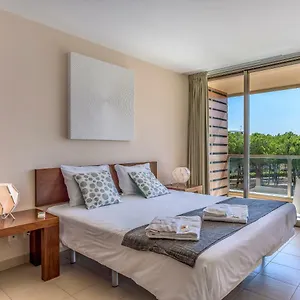 feels-like-home-salgados-beach-apartment.hotelaalgarve.com/